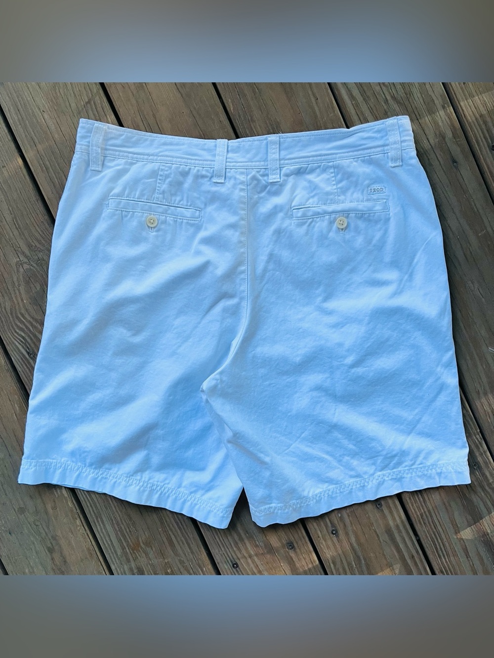 36 x 9.5” IZOD Men's Saltwater Stretch White Chino Flat Front Shorts.Resort Golf